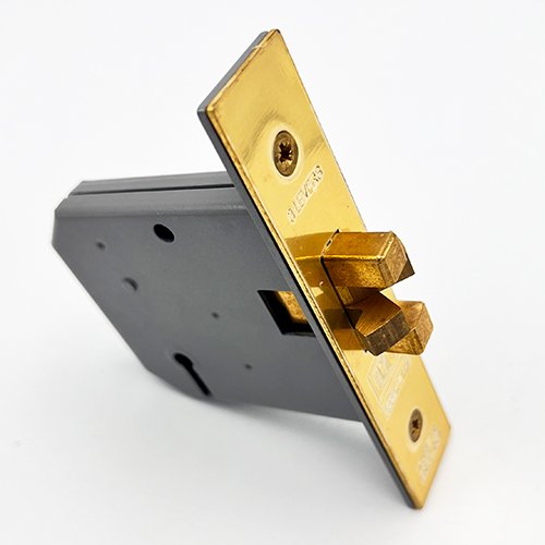 247775B_3_4 247775B_3_4